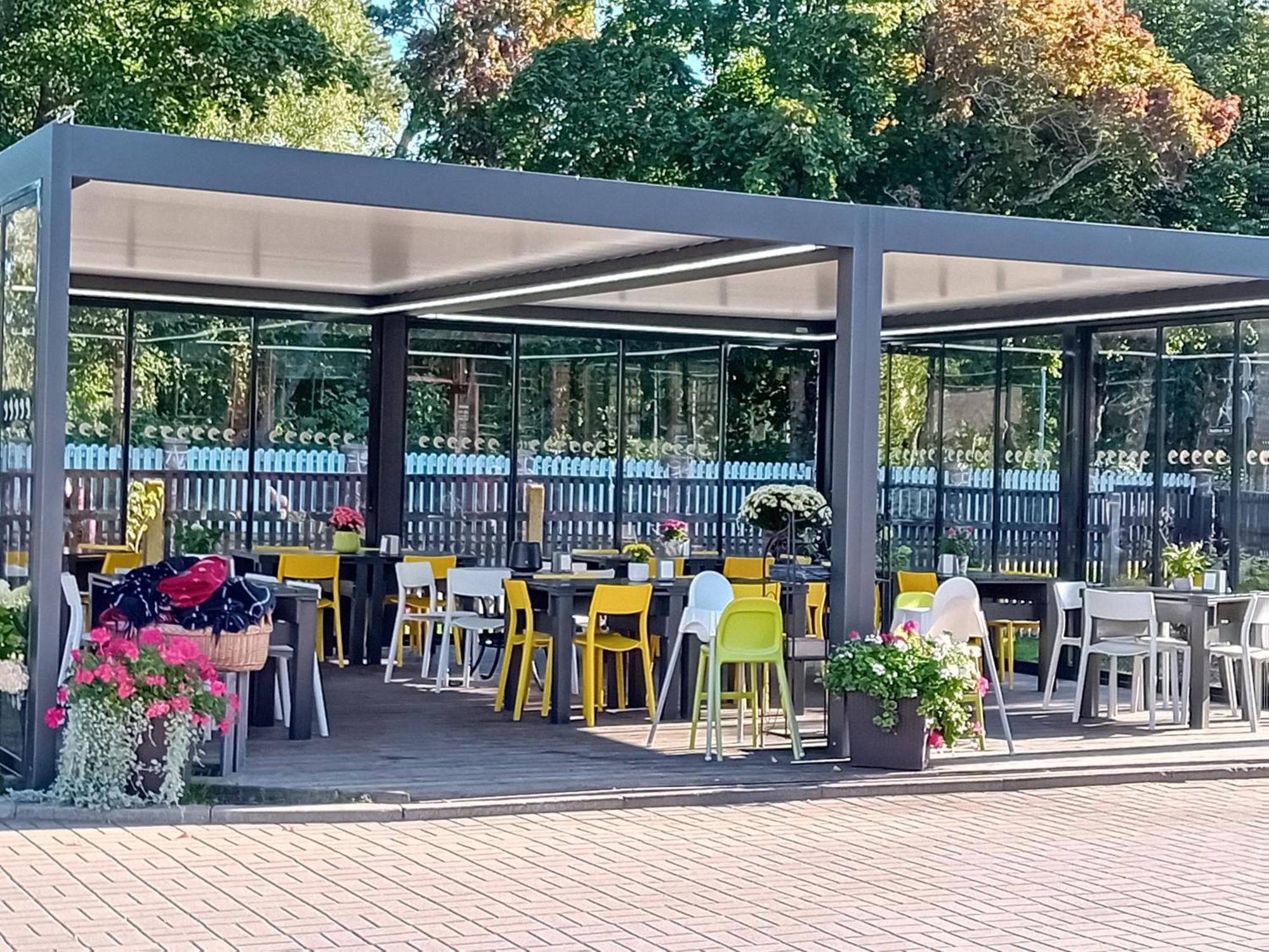 Juras Brize Hotell Ventspils Exteriör bild