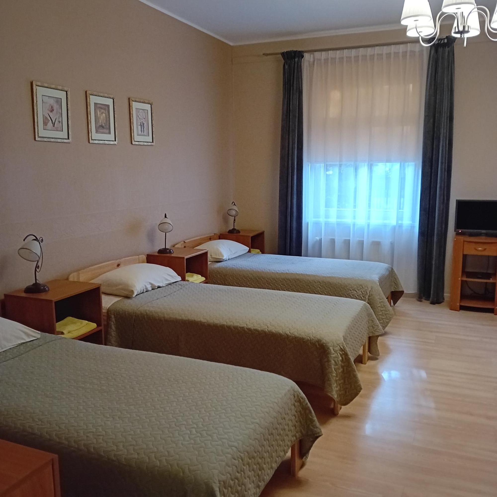 Juras Brize Hotell Ventspils Exteriör bild