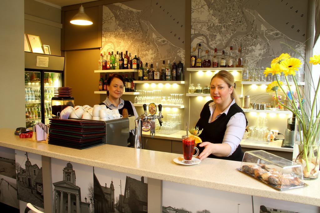 Juras Brize Hotell Ventspils Exteriör bild
